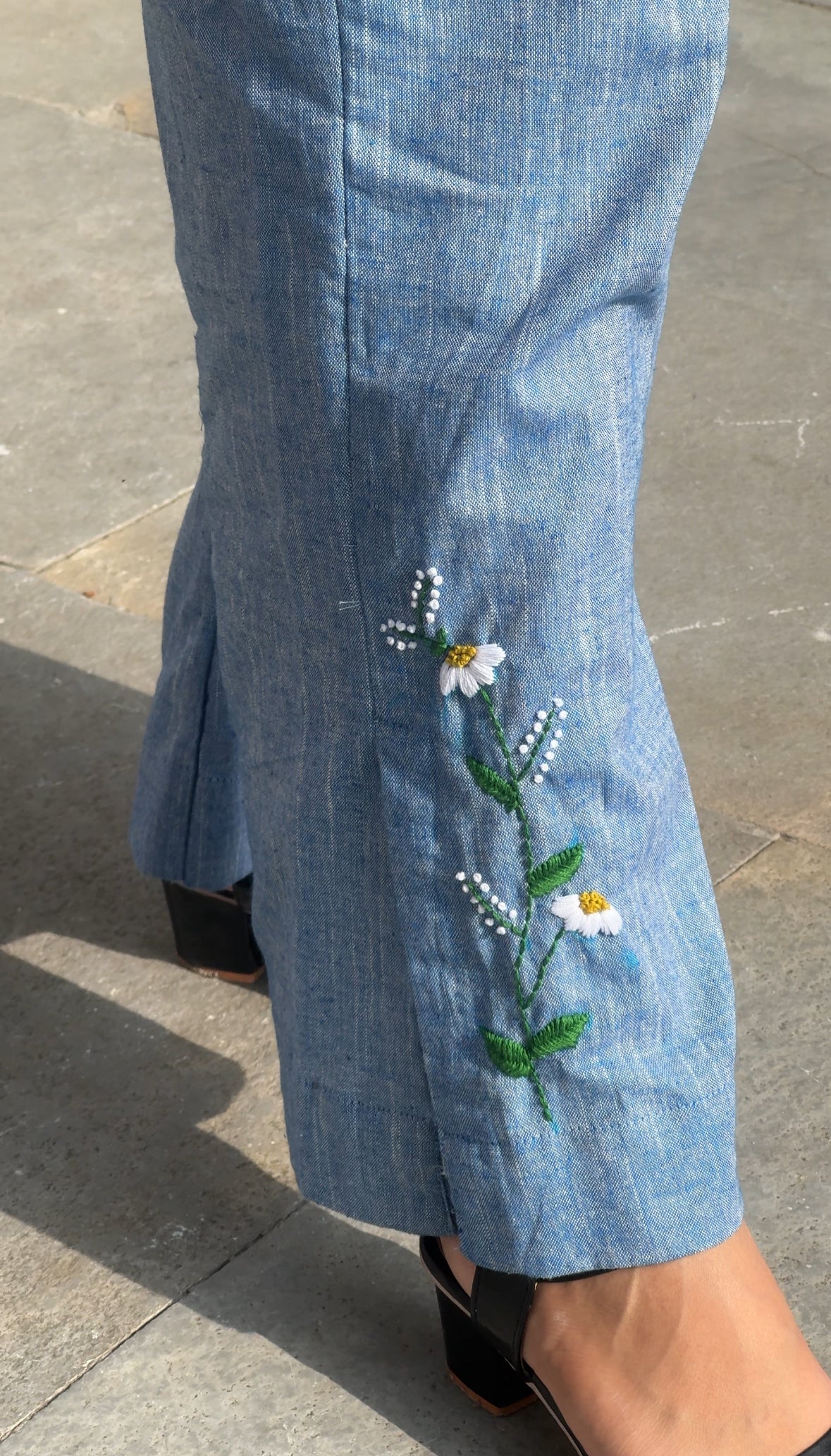 Blue Sleeveless Co-ord Set with Hand-Embroidered Floral Detailing – Ahsaas Udaipur