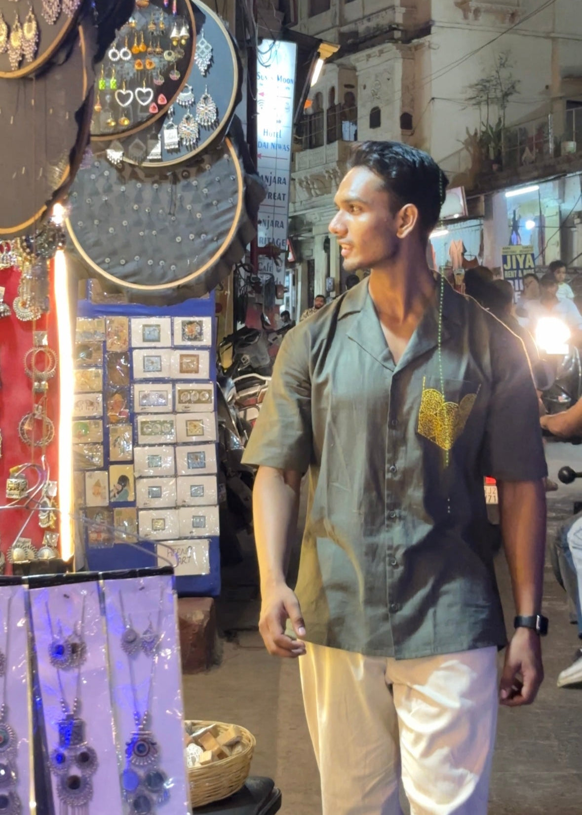 100% Pure Linen Premium Shirt with Hand Embroidered Pocket