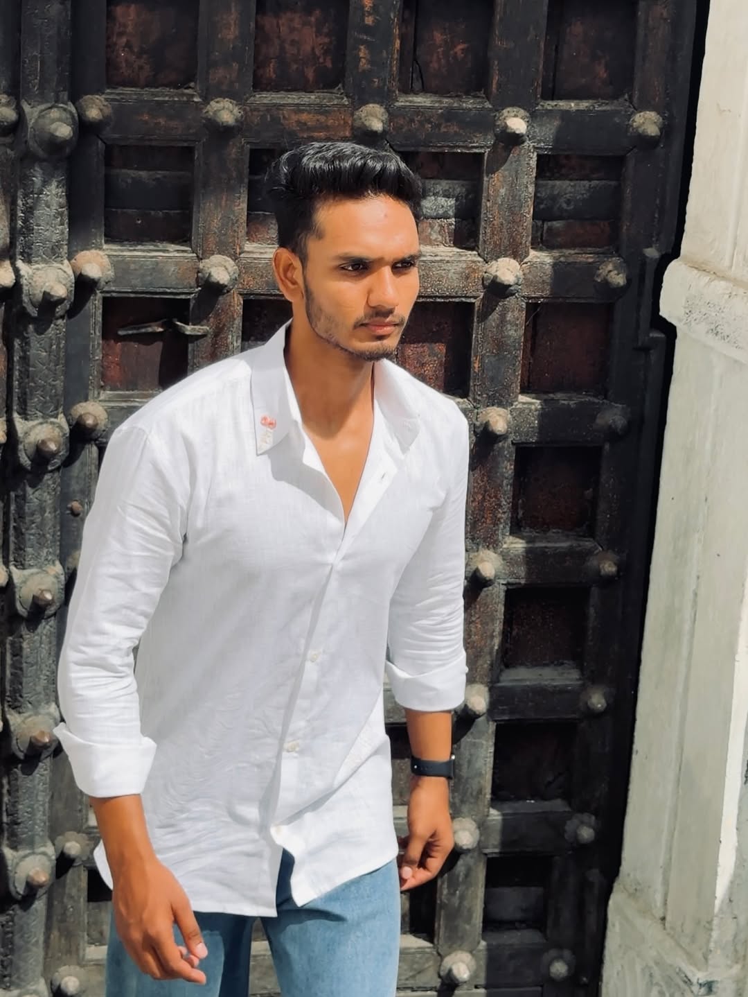 White Hand-Embroidered Cotton Shirt – Minimal Elegance by Ahsaas Udaipur