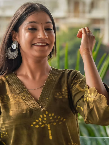 Green Dabboo Print Straight Kurta, Handmade with Premium Cotton