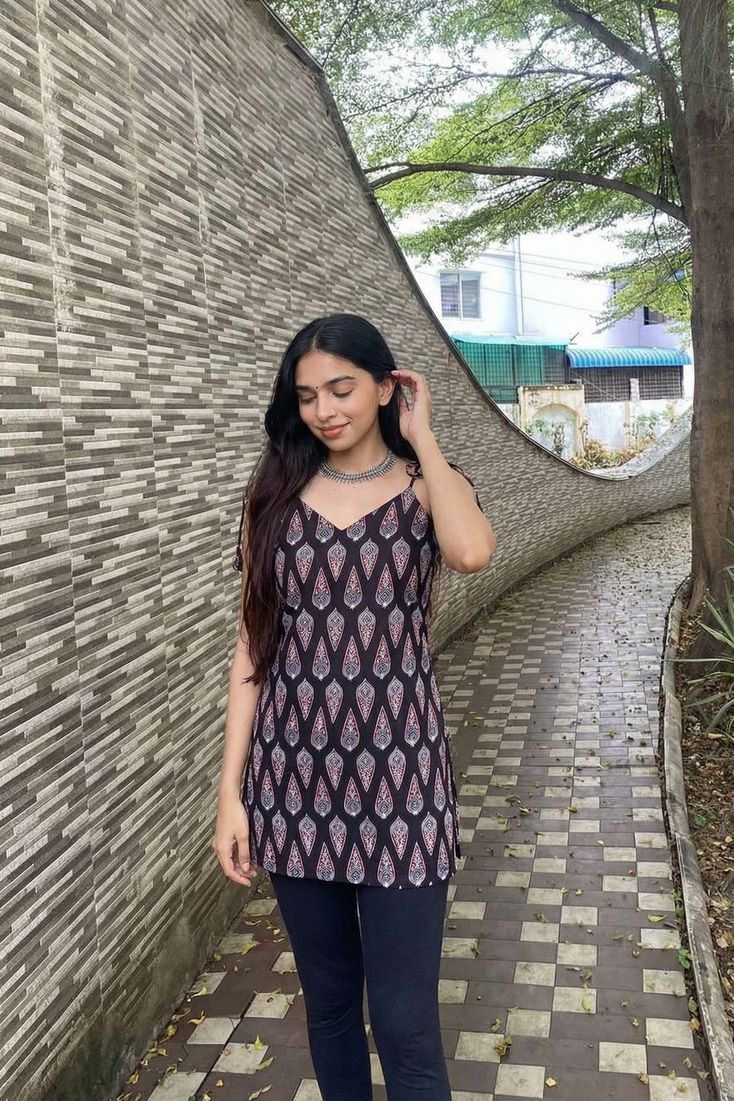 Noir Teardrop Grace Top