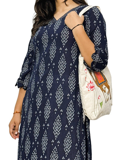 Classy Blue Casual Straight Kurta, with Scallop Half Sleeve